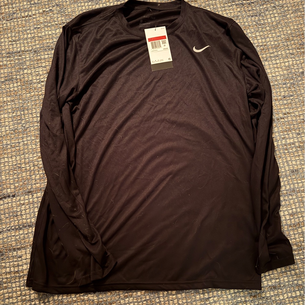 Men’s Nike Long-Sleeve Dry-Fit Sz Large Brand New With Tags